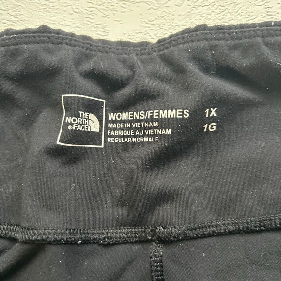 The North Face Women’s Black High Rise Active Leggings 1X | Pockets, Athleisure - Picture 3 of 8